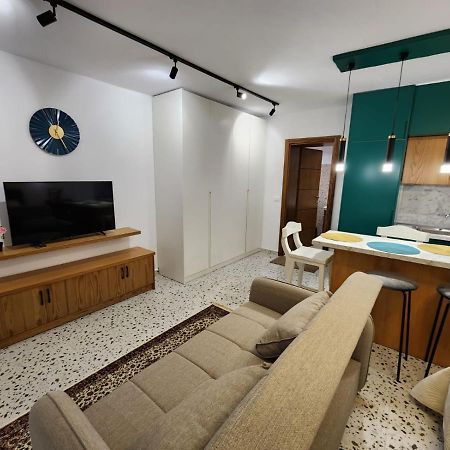 Pietro Guesthouse Tirana Bagian luar foto