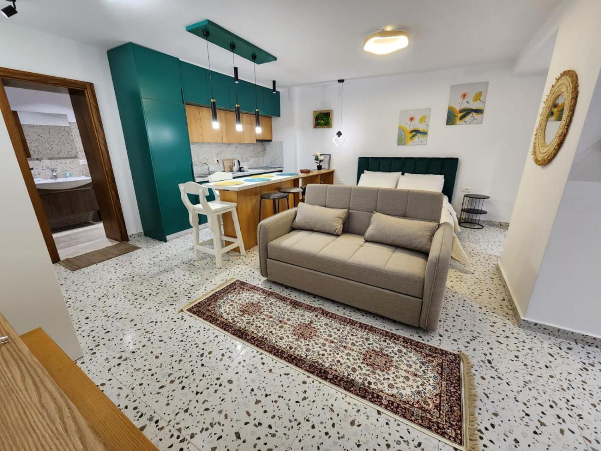 Pietro Guesthouse Tirana Bagian luar foto
